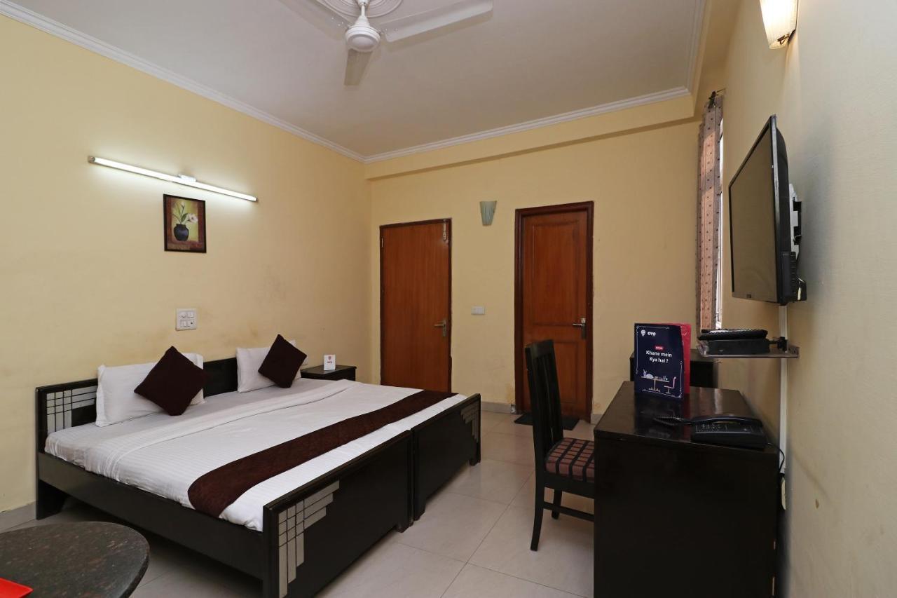 Hotel Oyo 6608 Sector 56 à Badshahpur Extérieur photo