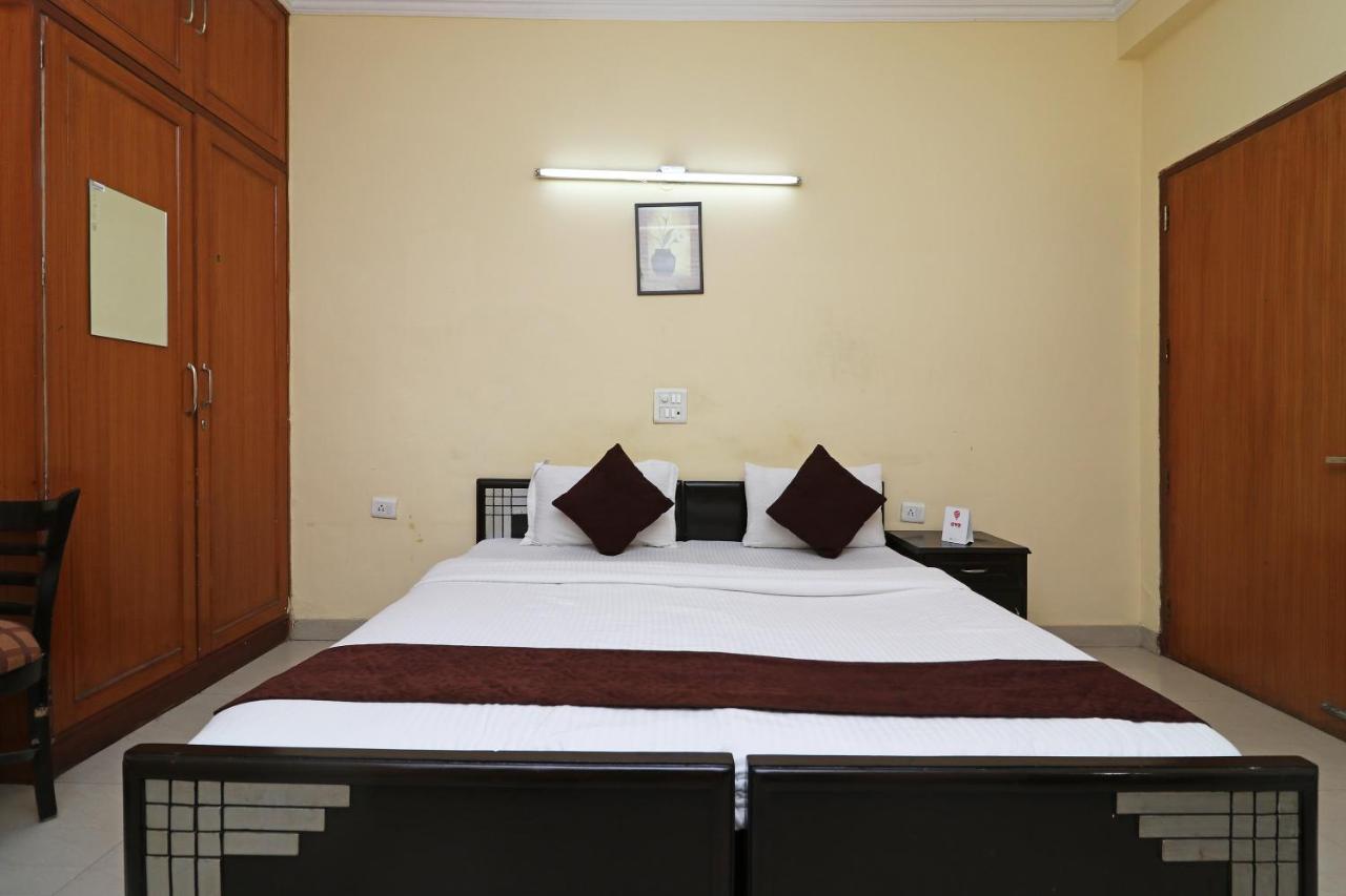 Hotel Oyo 6608 Sector 56 à Badshahpur Extérieur photo
