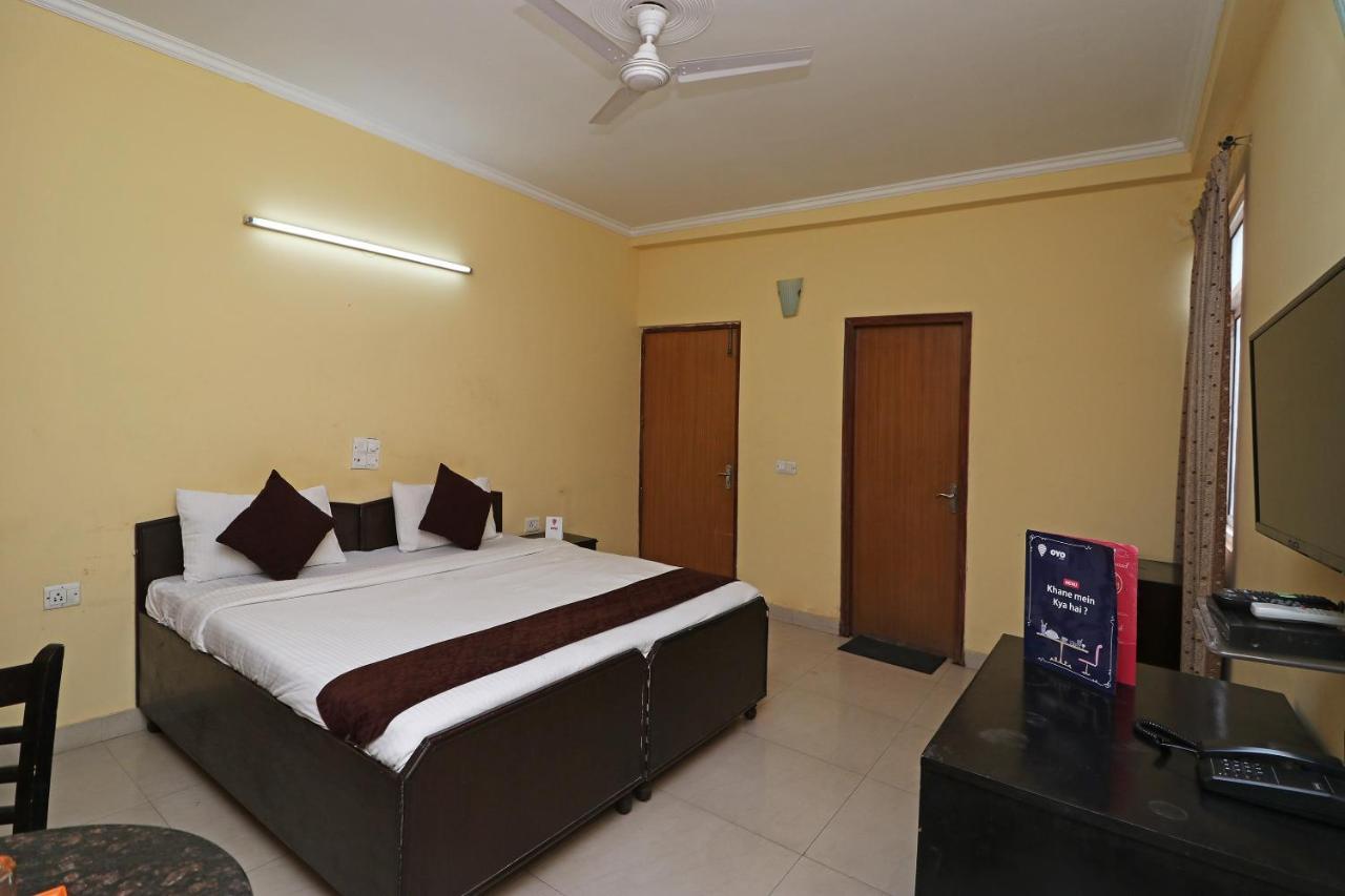 Hotel Oyo 6608 Sector 56 à Badshahpur Extérieur photo