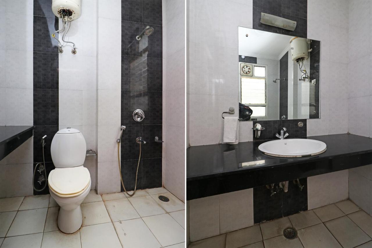 Hotel Oyo 6608 Sector 56 à Badshahpur Extérieur photo